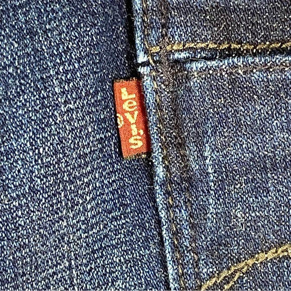 Levi's San Francisco Blue Denim Demi Curve Classic Bermuda Women Shorts S14/32 - Picture 4 of 10